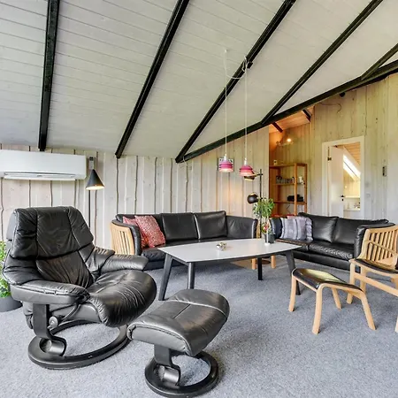 Joona - 600m From The Sea By Interhome